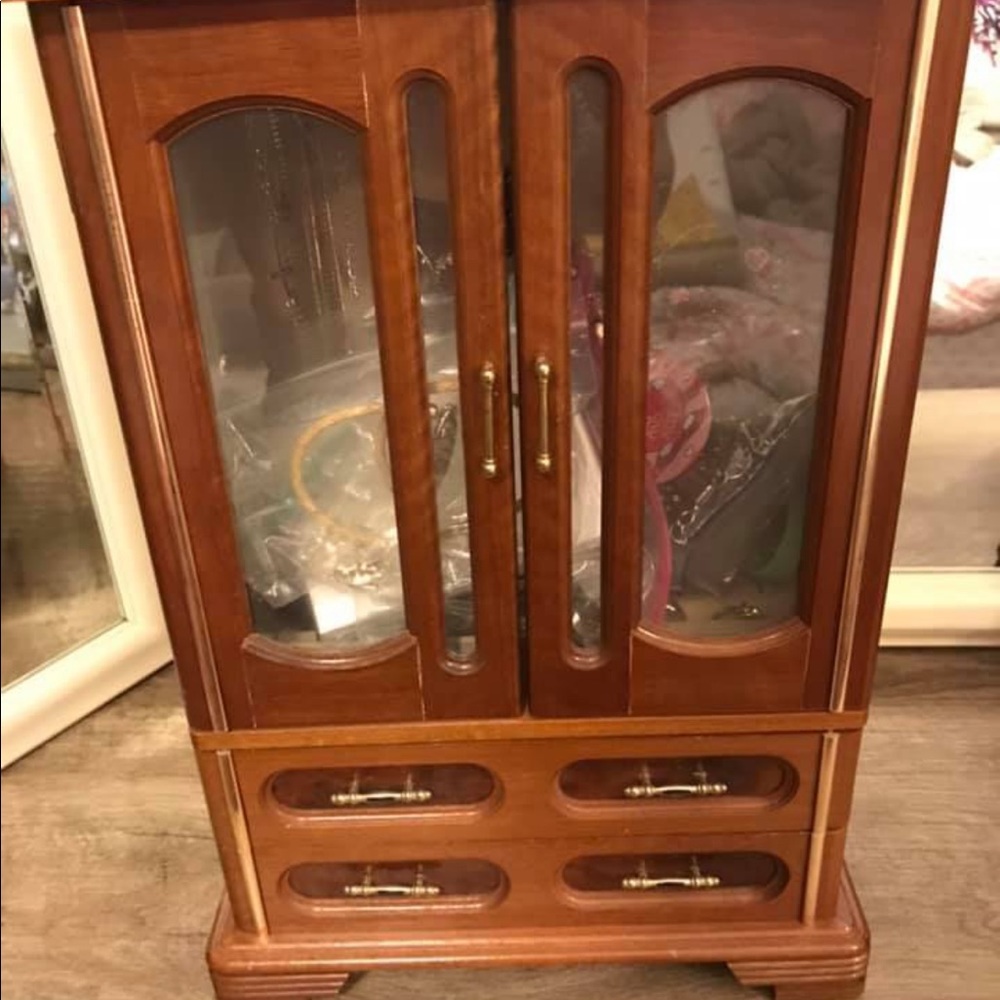 Antique jewelry box